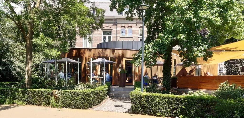 Hotel De Villa thumbnail 3