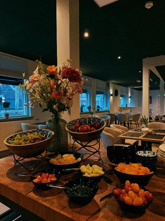 Hotel Emilia thumbnail 4