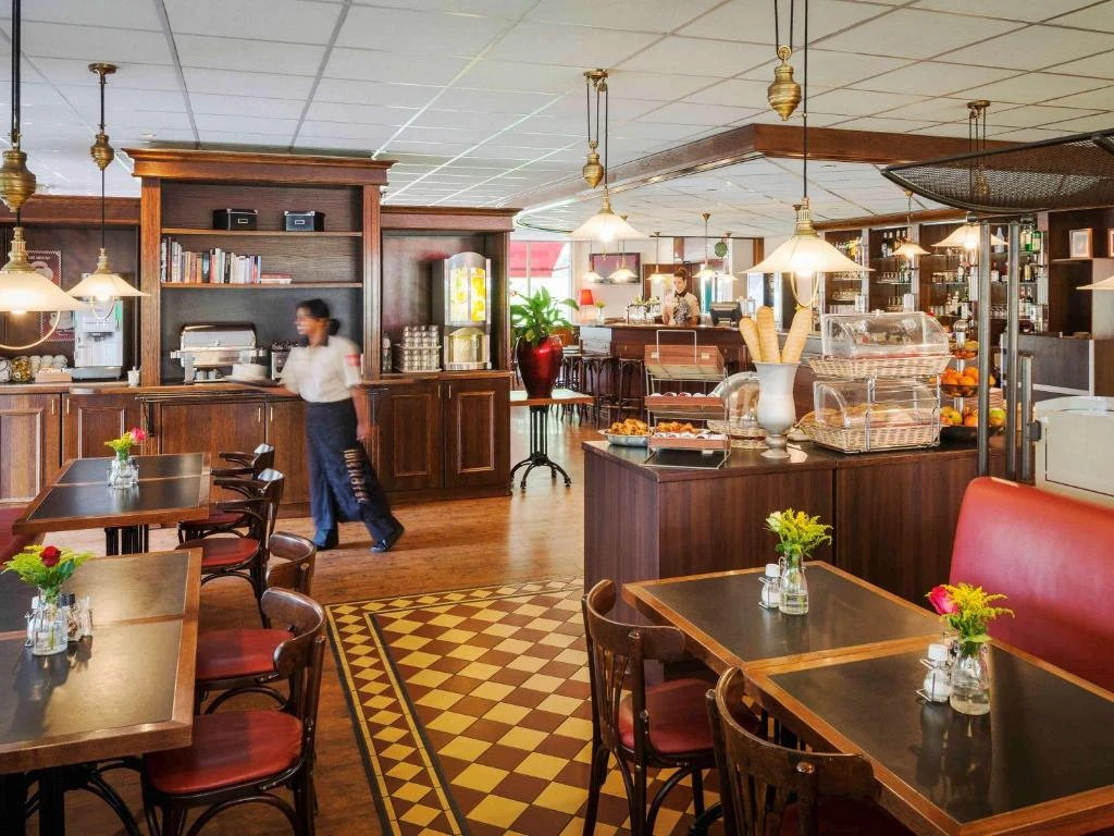 Ibis Tilburg thumbnail 4